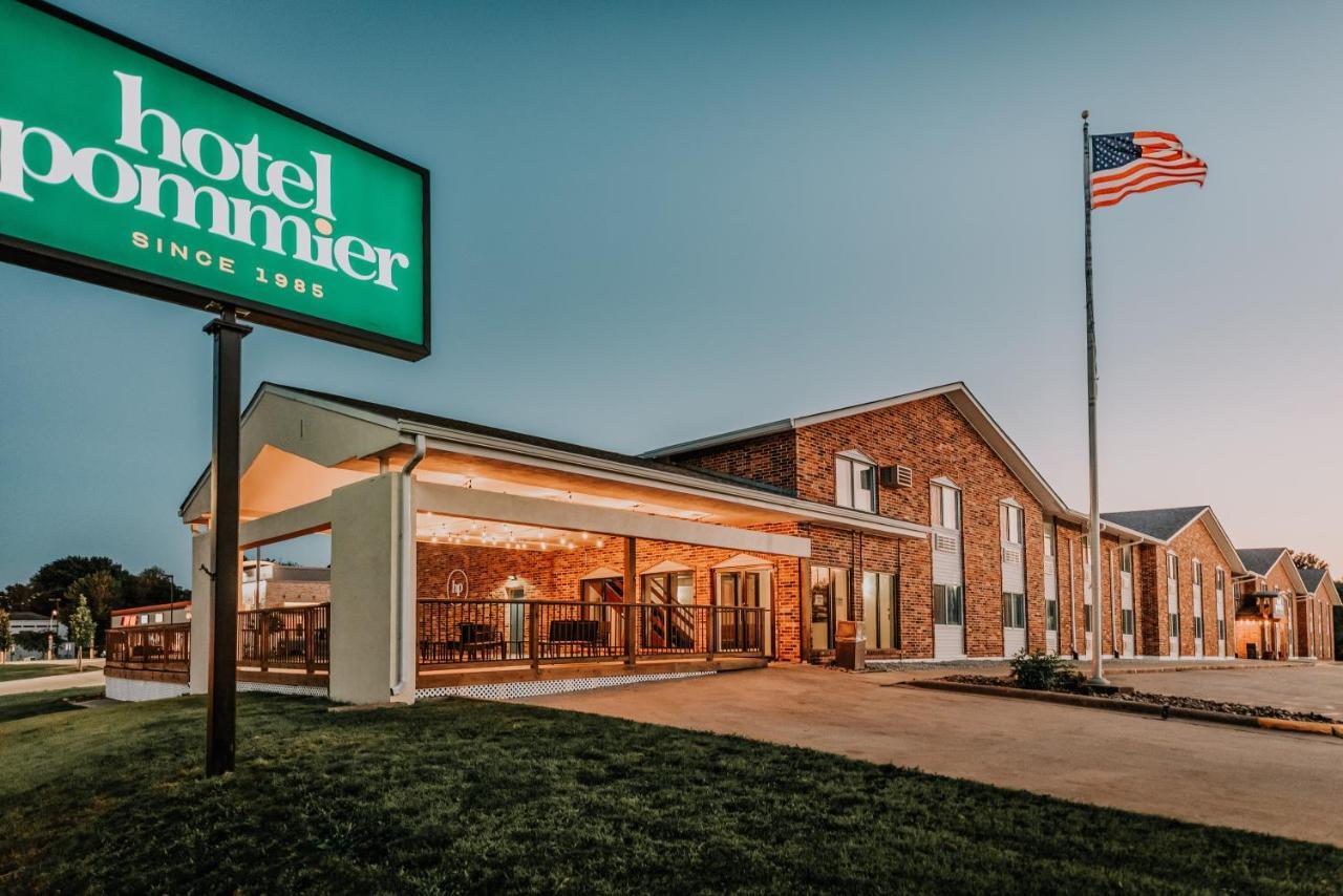 Hotel Pommier Indianola Exterior photo